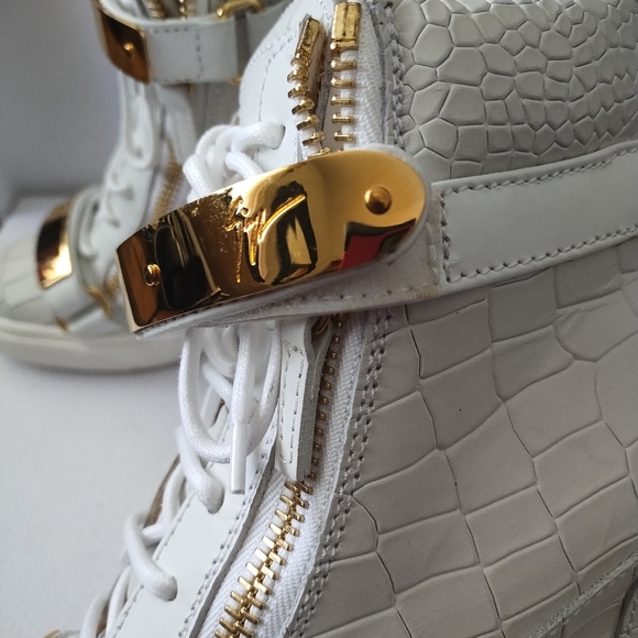 GIUSEPPE ZANOTTI  FASHIONABLE SNEAKERS - Picture 6 of 16